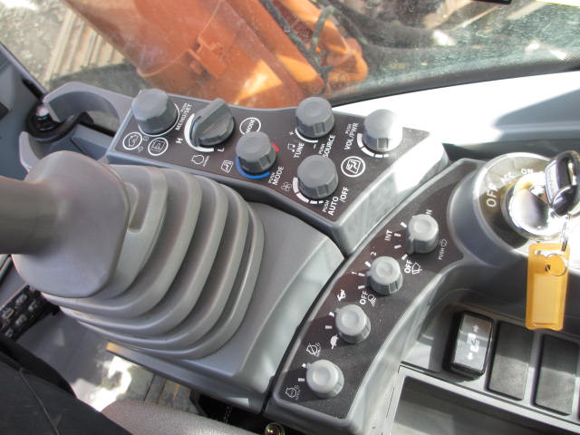 HITACHI ZX200LC-7（501193） - Image 63