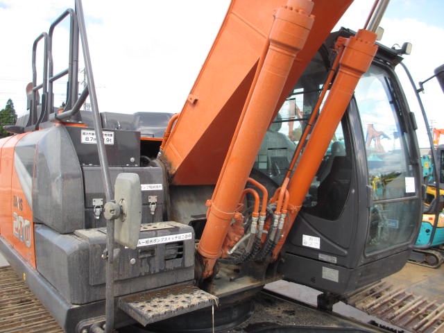 HITACHI ZX200LC-7（501193） - Image 76