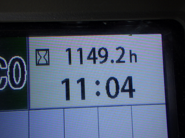 HITACHI ZX200LC-5B（303330） - Image 10