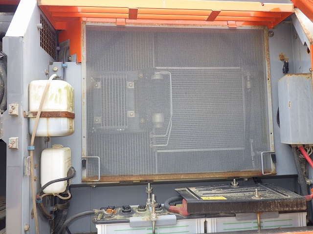 HITACHI ZX200LC-5B（303330） - Image 30