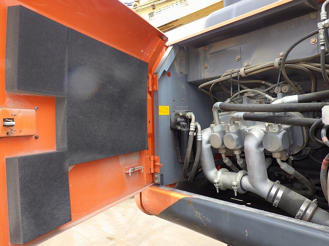 HITACHI ZX200LC-5B（303330） - Image 31